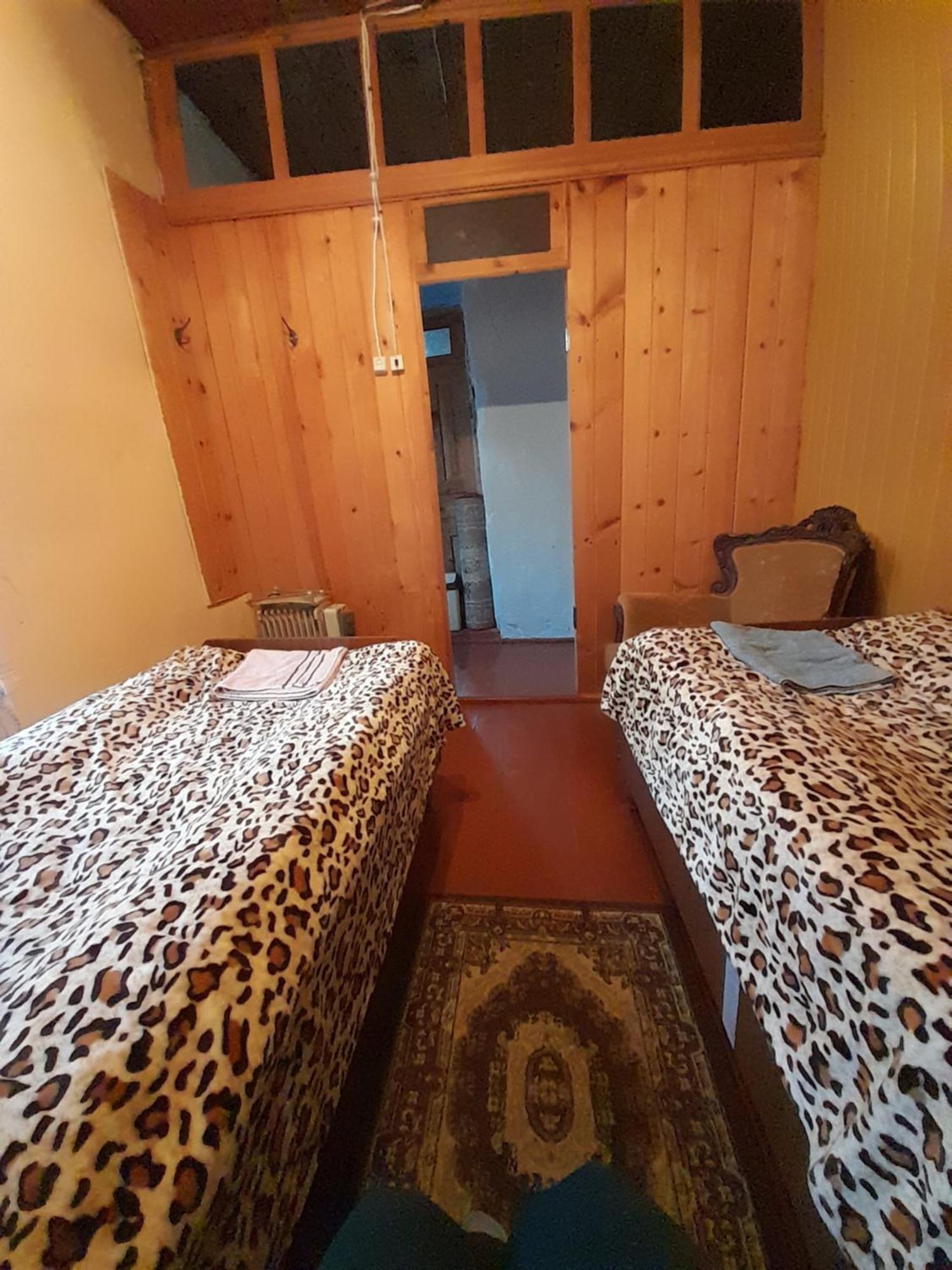 Adishi Guest House Zhora Kaldani Luaran gambar