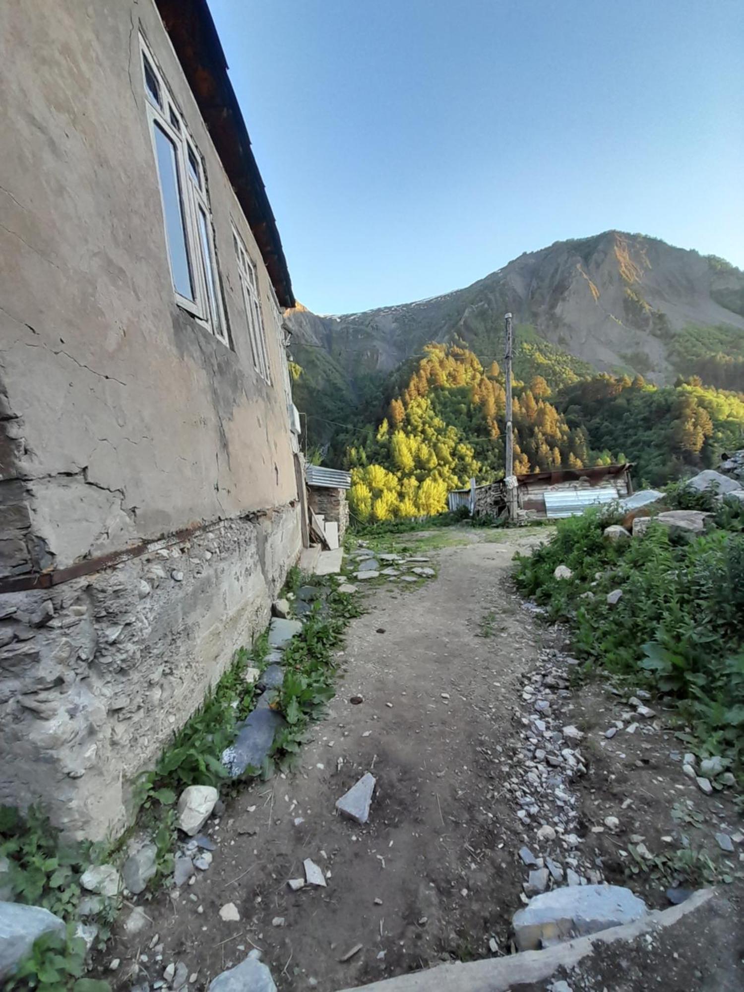 Adishi Guest House Zhora Kaldani Luaran gambar